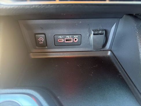 Used 2025 Nissan Sentra SR w/ SR Premium Package image 19