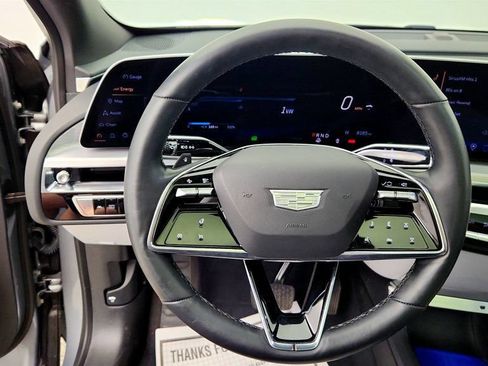Used 2025 Cadillac Lyriq Luxury RWD image 13