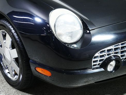Used 2002 Ford Thunderbird RWD image 16