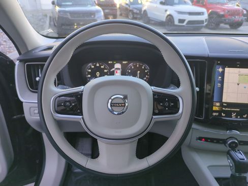 Used 2020 Volvo XC60 T6 Inscription w/ Protection Package Premier image 17