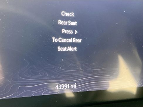 Used 2023 Jeep Grand Cherokee Limited w/ Black Appearance Package AWD/4WD image 12