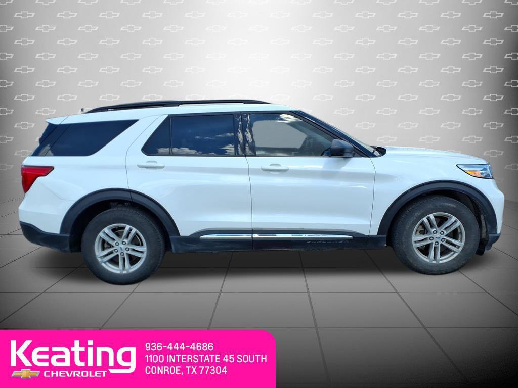 Used 2024 Ford Explorer XLT w/ Equipment Group 202A RWD image 4
