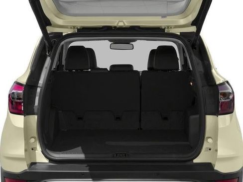 Used 2017 Ford Escape Titanium image 12