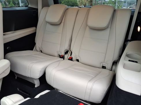 Certified 2022 Mercedes-Benz GLS 450 4MATIC image 18
