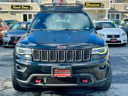 Used 2018 Jeep Grand Cherokee Trailhawk w/ Trailhawk Luxury Group image 3