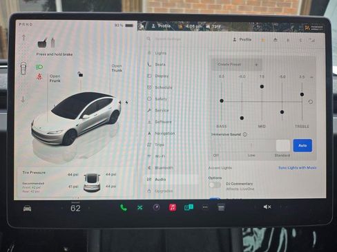 Used 2024 Tesla Model 3 Standard Range RWD image 52