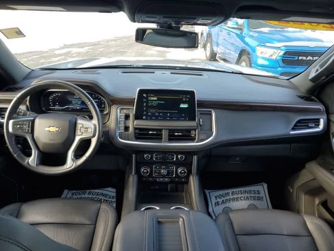 Used 2022 Chevrolet Tahoe LT w/ Luxury Package image 17
