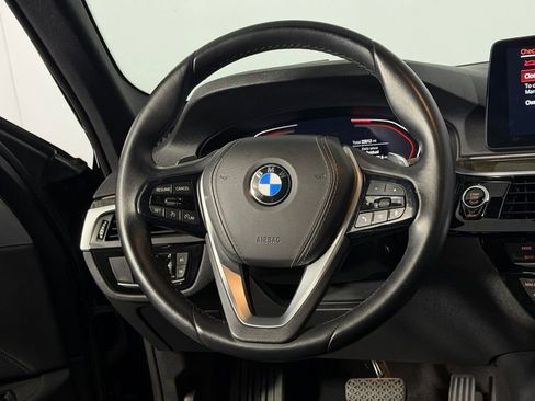 Used 2023 BMW 530i w/ Convenience Package RWD image 15
