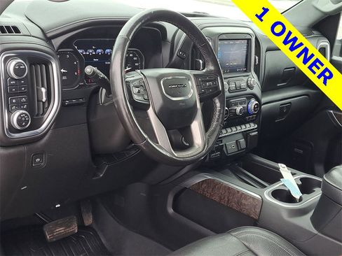 Used 2022 GMC Sierra 2500 Denali w/ Denali Ultimate Package image 8