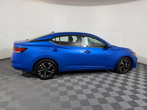 Used 2025 Nissan Sentra SV FWD image 7