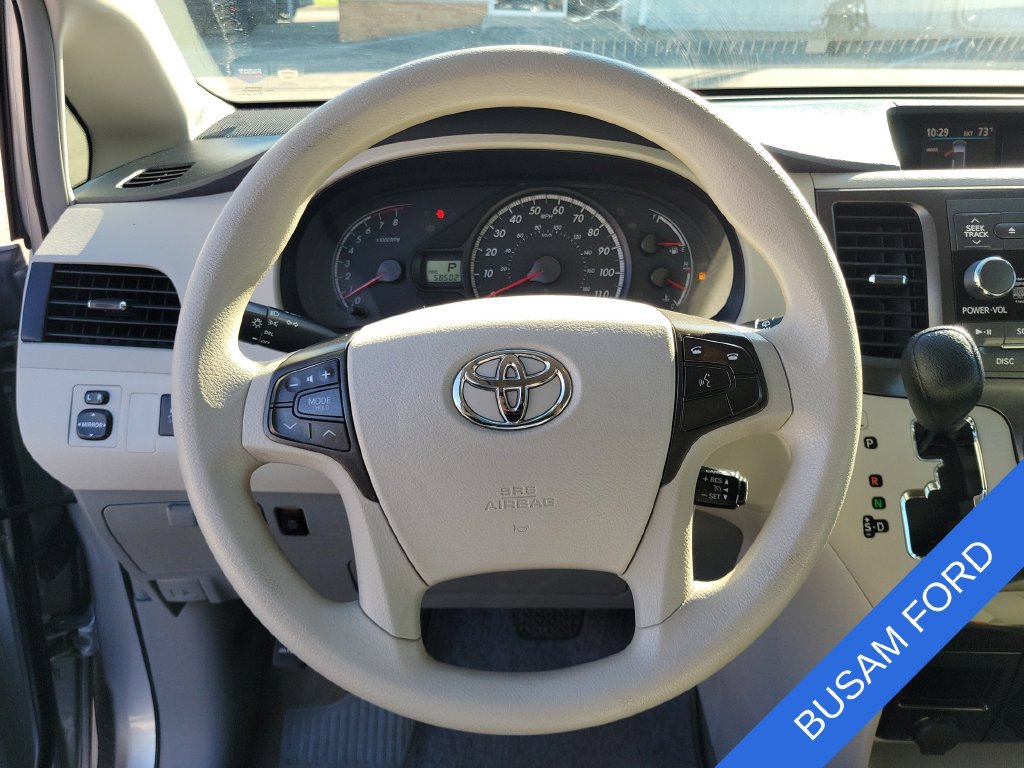 Used 2014 Toyota Sienna LE FWD image 20