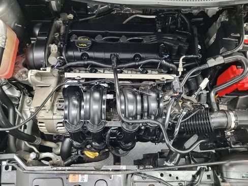 Used 2015 Ford Fiesta SE image 30