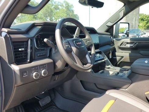New 2026 GMC Sierra 2500 AT4 w/ AT4 Premium Plus Package AWD/4WD image 21