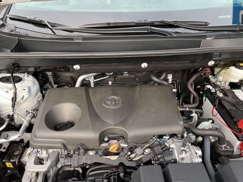 Used 2024 Toyota RAV4 XLE image 18