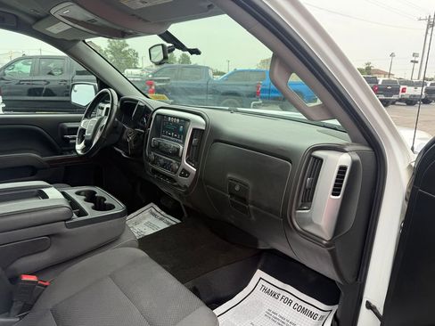 Used 2017 GMC Sierra 1500 SLE image 28