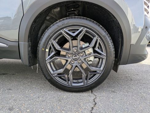 New 2026 Nissan Kicks SR w/ Cold Weather Package image 11