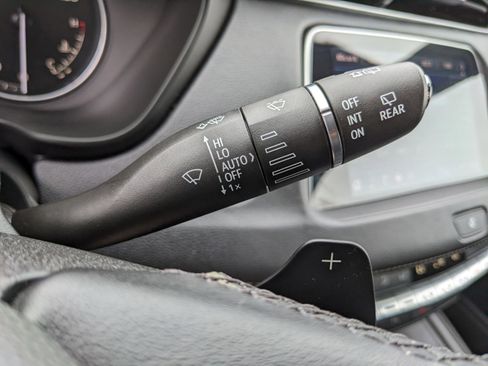 Used 2022 Cadillac XT4 Premium Luxury w/ Safety Alert Package image 34