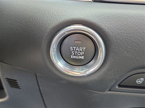 New 2025 MAZDA CX-5 Signature image 10