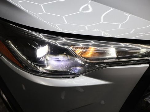 Used 2022 Toyota Corolla Cross LE image 25