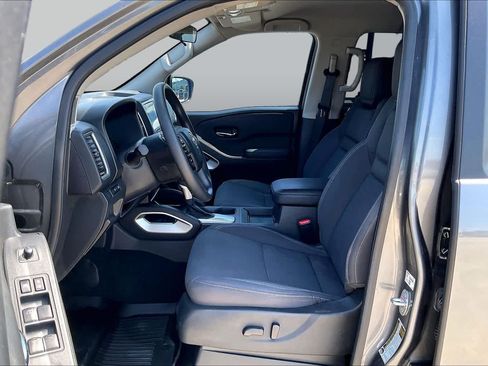Used 2024 Nissan Frontier SV w/ Technology Package RWD image 8