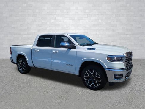 Used 2025 RAM 1500 Laramie image 2