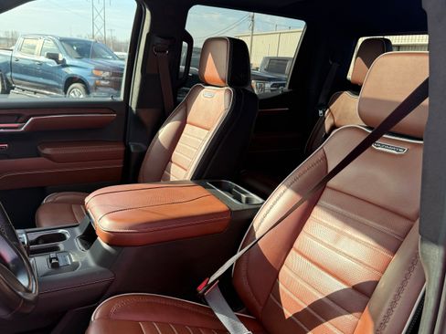 Used 2024 GMC Sierra 1500 Denali Ultimate image 13