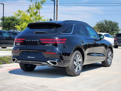 Used 2026 Genesis GV70 3.5T Sport Advanced AWD/4WD image 3