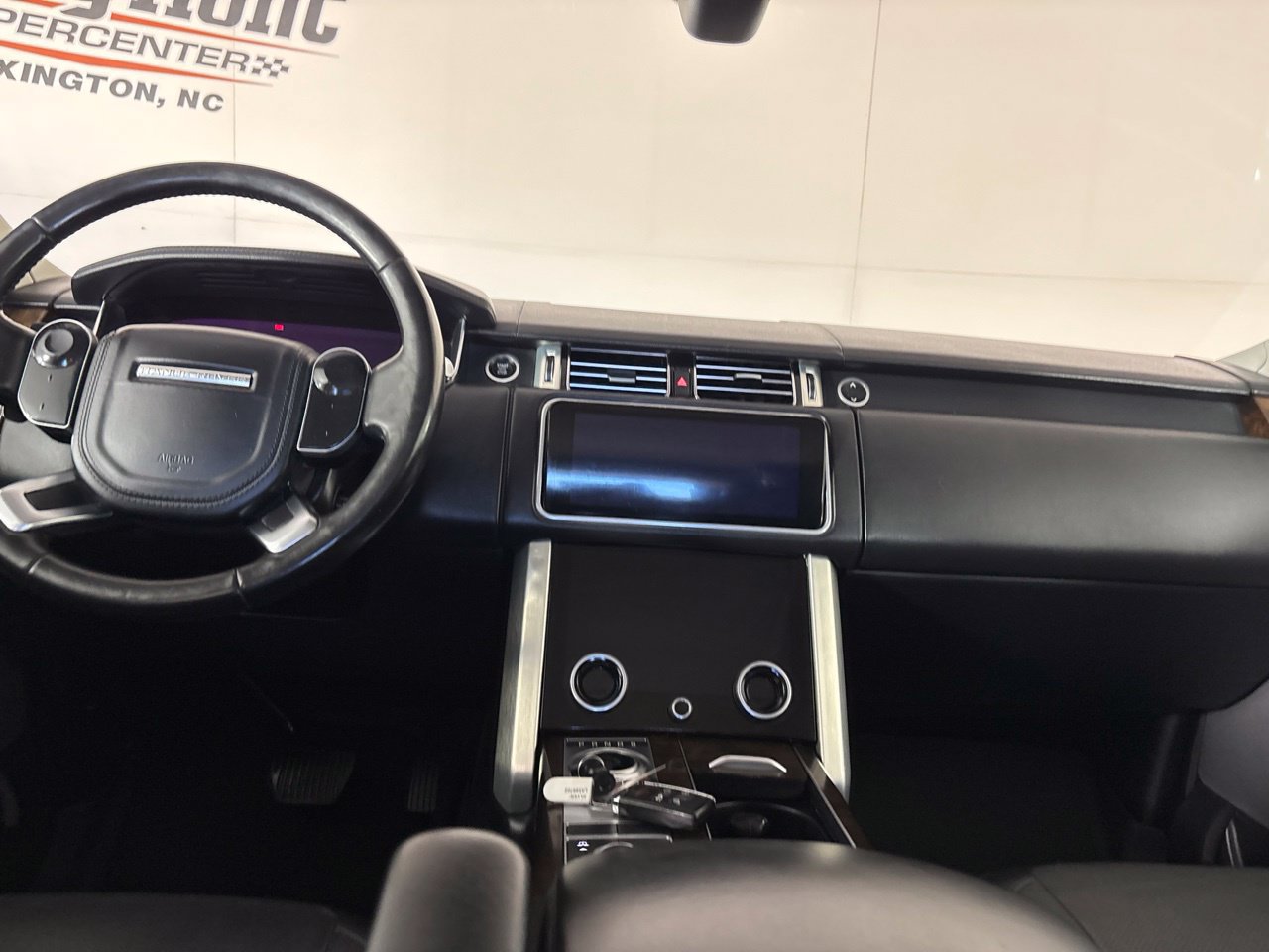 Used 2020 Land Rover Range Rover HSE AWD/4WD image 26