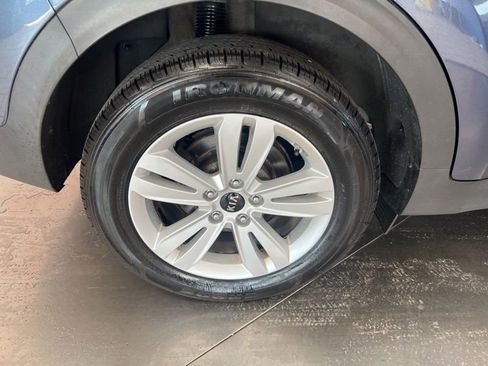 Used 2018 Kia Sportage LX FWD image 9