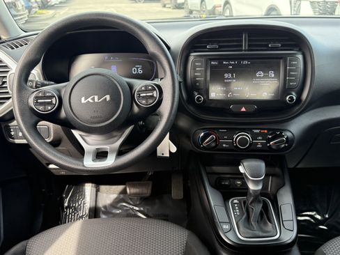 Used 2023 Kia Soul LX w/ Option Group 015 image 25