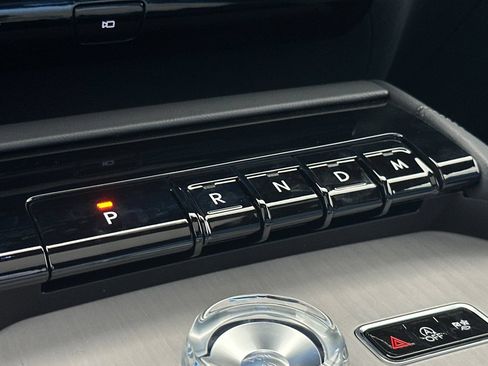 New 2026 Lincoln Navigator Reserve w/ Jet Appearance Package AWD/4WD image 22