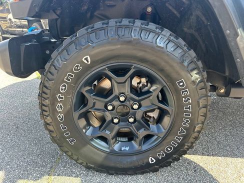 Used 2023 Jeep Wrangler Unlimited w/ Cold Weather Group AWD/4WD image 36