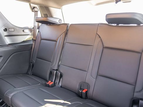 Used 2026 GMC Yukon Denali w/ Sun & Power Step Package AWD/4WD image 34