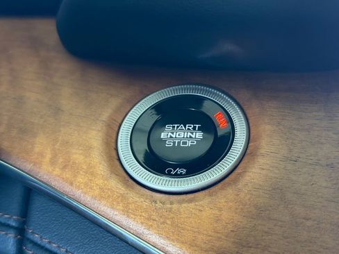 Used 2024 Jeep Grand Cherokee L Summit image 6