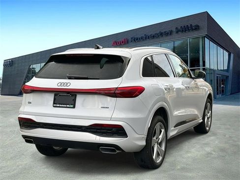 Certified 2025 Audi Q5 2.0T Premium Plus w/ Premium Plus image 5