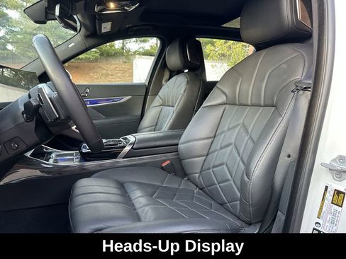 Used 2025 BMW 760i xDrive w/ Executive Package AWD/4WD image 15