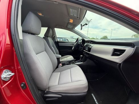 Used 2015 Toyota Corolla LE FWD image 12