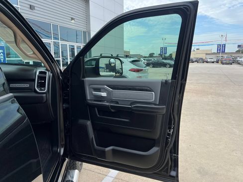 Used 2020 RAM 3500 Big Horn w/ Level 1 Equipment Group AWD/4WD image 22