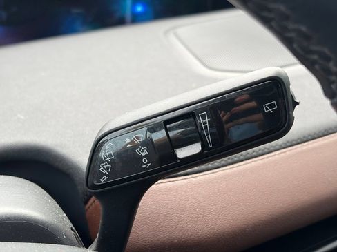 Used 2025 Lincoln Navigator Reserve AWD/4WD image 31