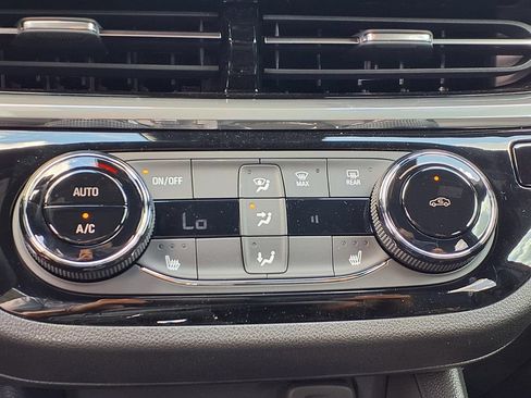 New 2026 Buick Envista Sport Touring w/ Convenience I Package FWD image 5