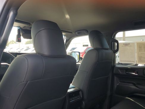 Used 2024 Toyota Land Cruiser image 15