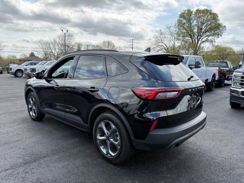 Used 2025 Ford Escape ST-Line image 4