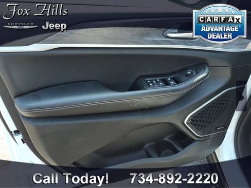 Used 2024 Jeep Grand Cherokee Limited 4xe AWD/4WD image 14