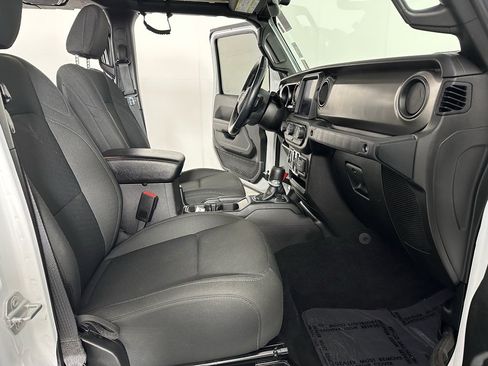 Used 2021 Jeep Gladiator Sport image 27