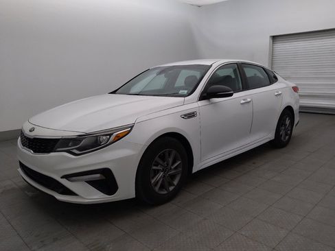 Used 2020 Kia Optima LX FWD image 2