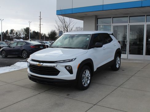 New 2026 Chevrolet TrailBlazer LS image 7