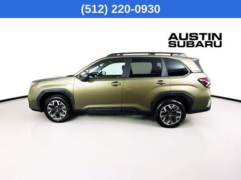 Used 2026 Subaru Forester Premium image 5