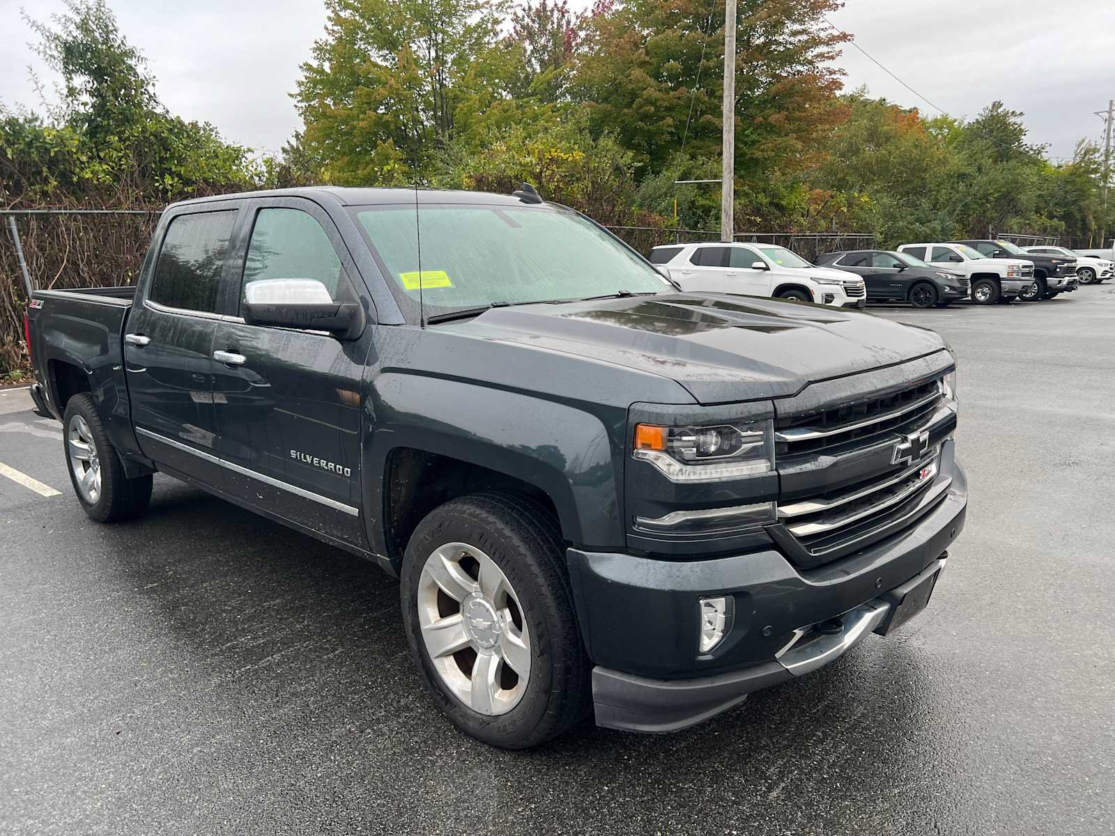Used 2017 Chevrolet Silverado 1500 LTZ Z71 w/ LTZ Plus Package AWD/4WD image 7