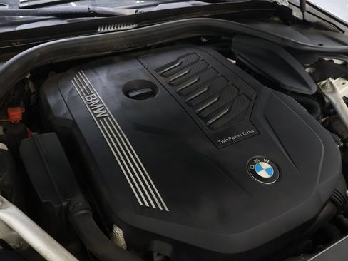 Used 2022 BMW 740i xDrive w/ Premium Package AWD/4WD image 29