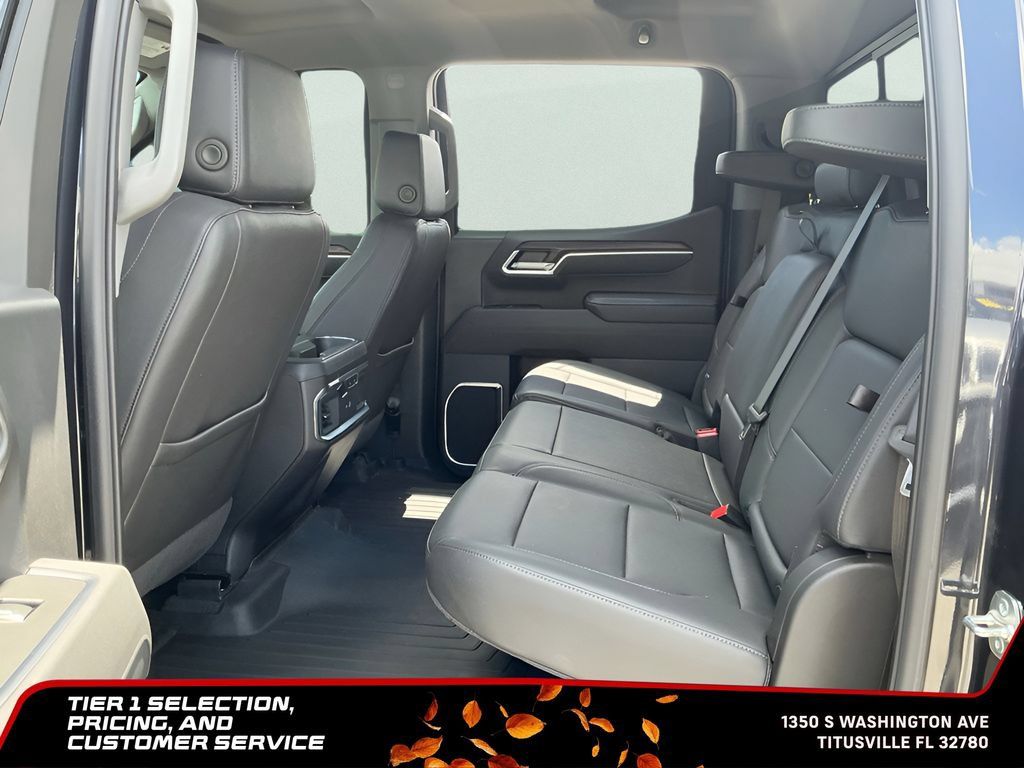 Used 2025 GMC Sierra 1500 SLT w/ SLT Premium Plus Package AWD/4WD image 24